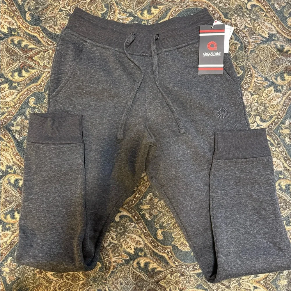 New Akademik’s Sweatpants Size M